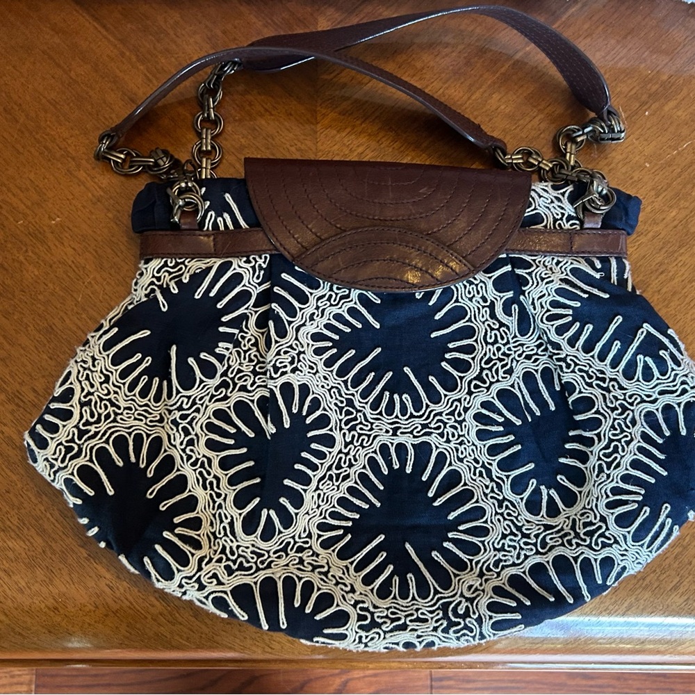 Vintage Y2K Tocca "Oyster" Embroidered Shoulder Bag - Picture 2 of 7